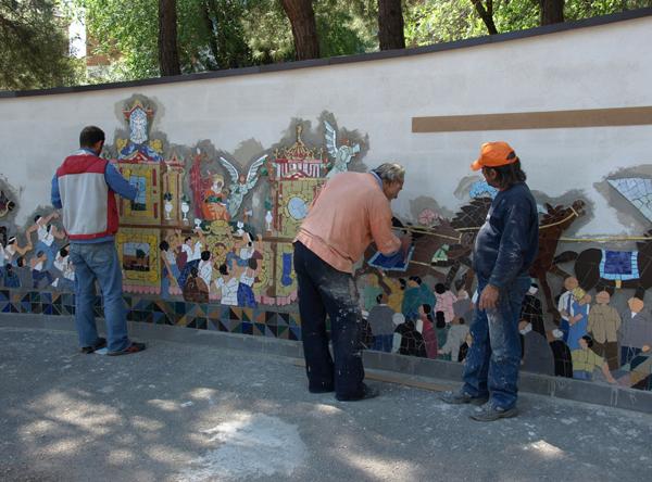 realizzazione mosaico.jpg